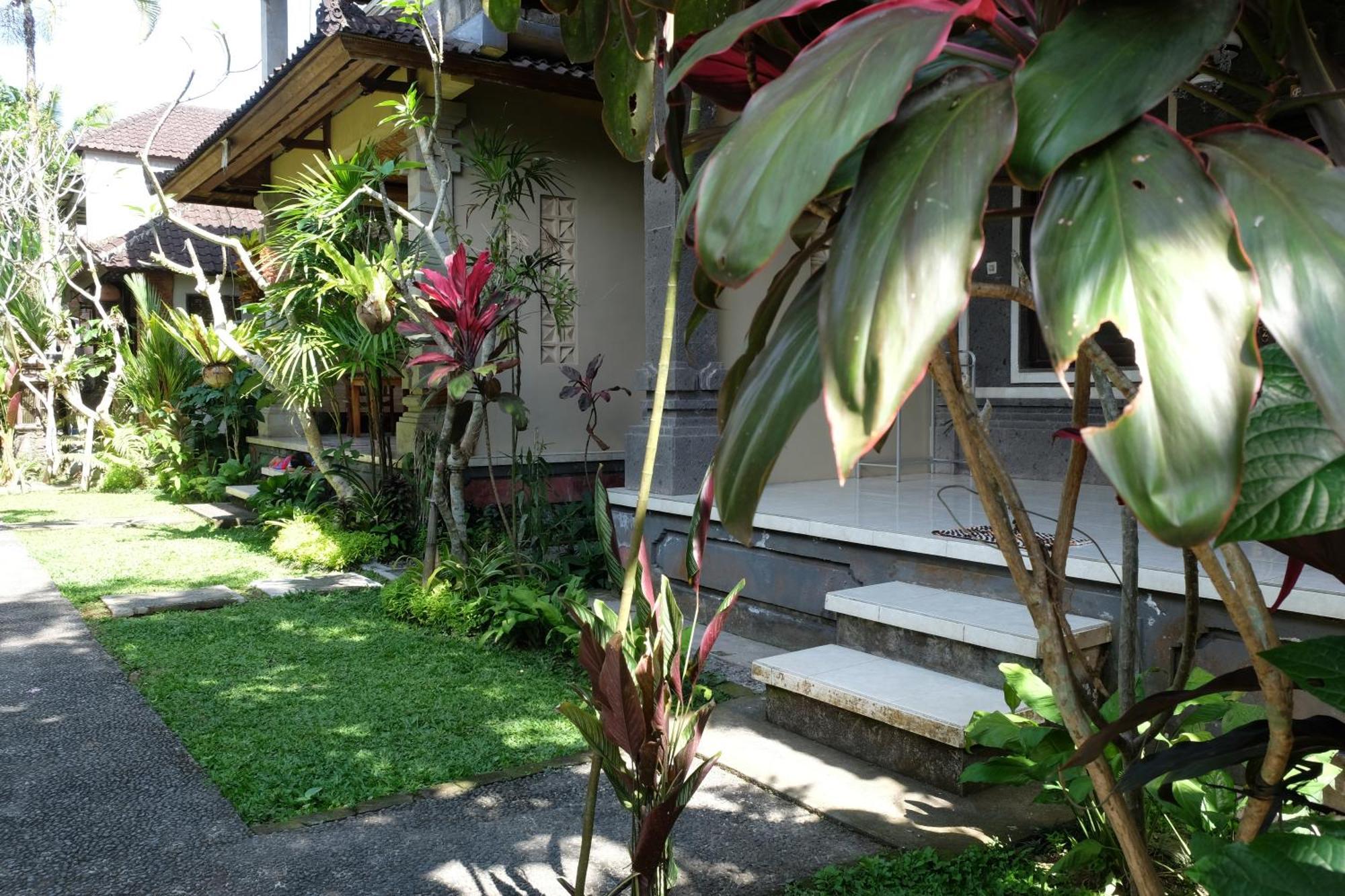 Suastika Guest House Ubud Екстер'єр фото