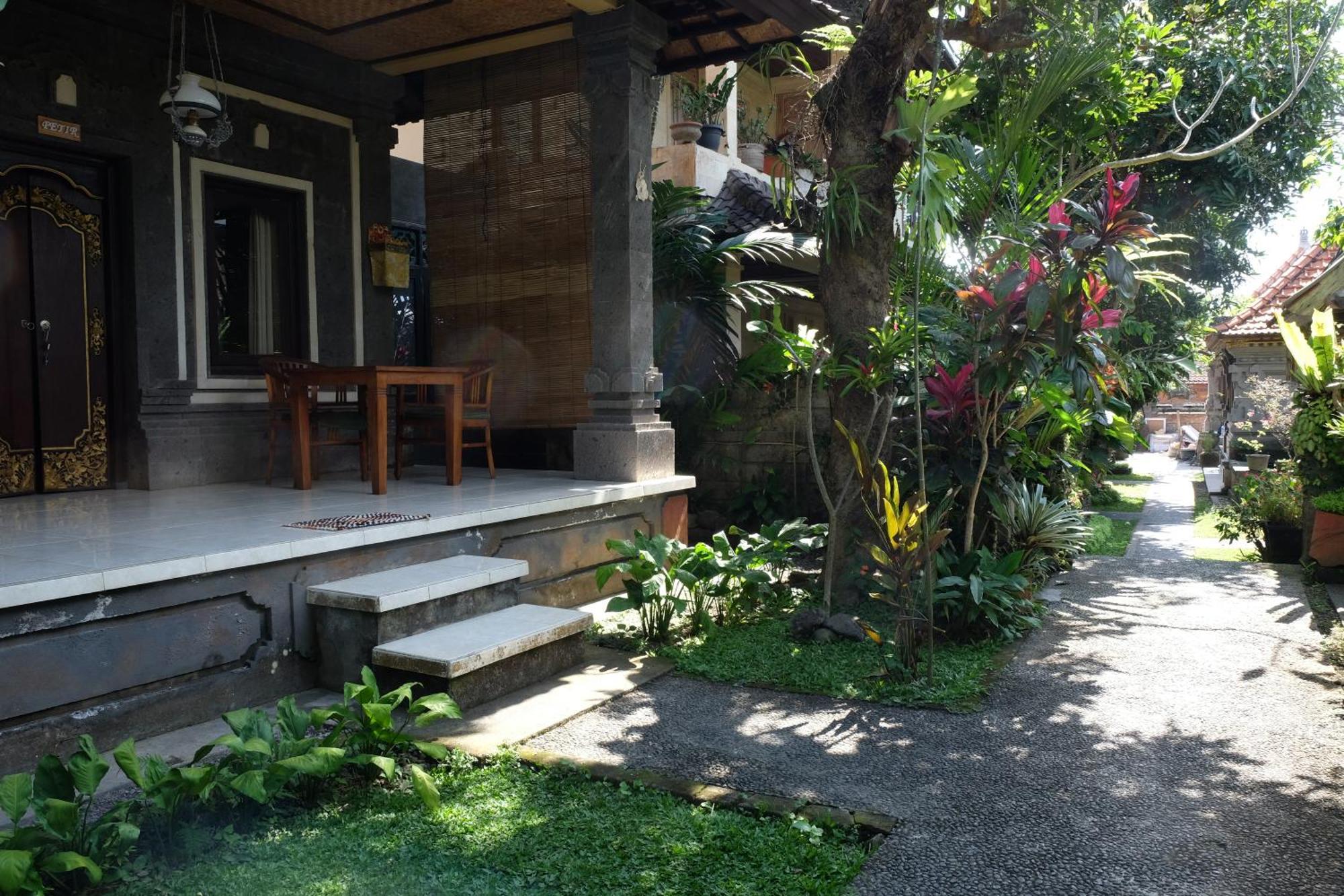 Suastika Guest House Ubud Екстер'єр фото